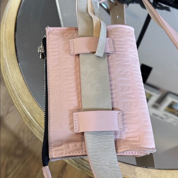 Steve Madden Pink belt pack-Medium NWT - Picture 4 of 7